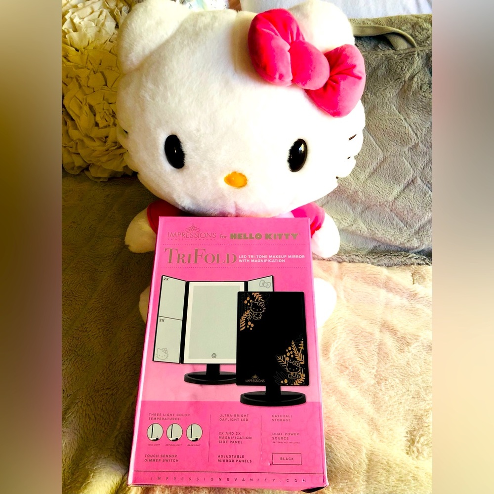 Hello Kitty Impressions Black Tri Fold Vanity Mirror LED Magnification NEW